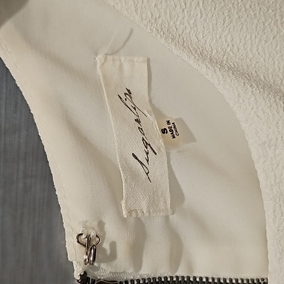 Sugarlips Dress - Picture 3 of 15